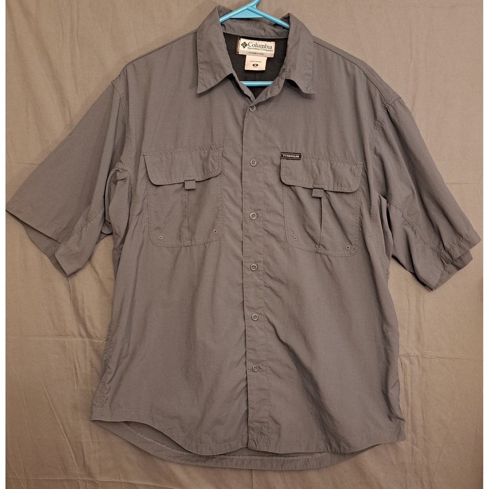 Columbia Titanium Button Up Shirt Mens Size Medium Gray